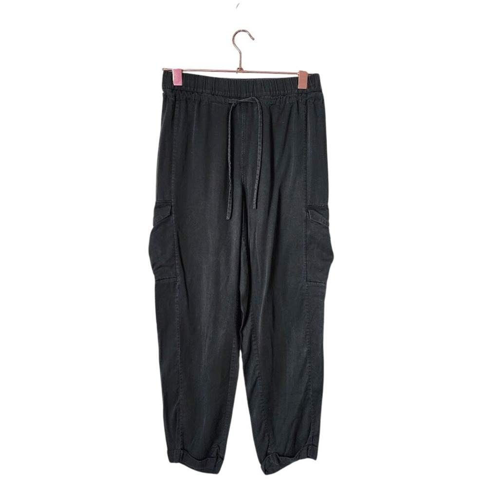 LULULEMON Charcoal Cargo Pants Utility Travel Athleisure Tencel size 6